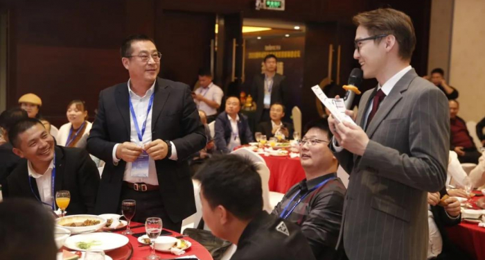 晚宴现。骷伪鋈の痘ザ